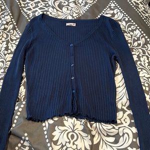 SO long sleeve crop top